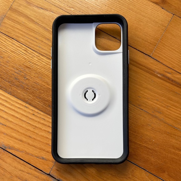 SOLD 🏷 Otterbox w/Popsocket for iPhone 11 Pro Max - Picture 4 of 7